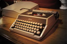 Electrical and electronic typewriters